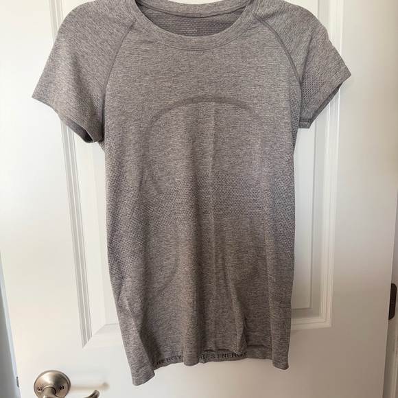 Lululemon Swiftly Tech Short-Sleeve Shirt - Picture 1 of 3